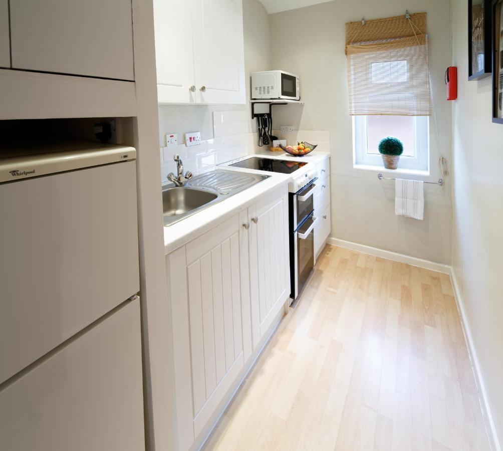 ดิ โอลด์ สคูล เฮ้าส์ Apartment ลิธึม เซนต์ แอนน์ส ภายนอก รูปภาพ